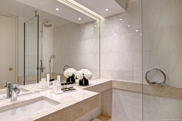 Hotel Divani Caravel